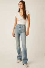 Load image into Gallery viewer, Jayde Flare Jeans
