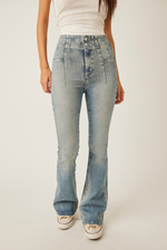 Load image into Gallery viewer, Jayde Flare Jeans
